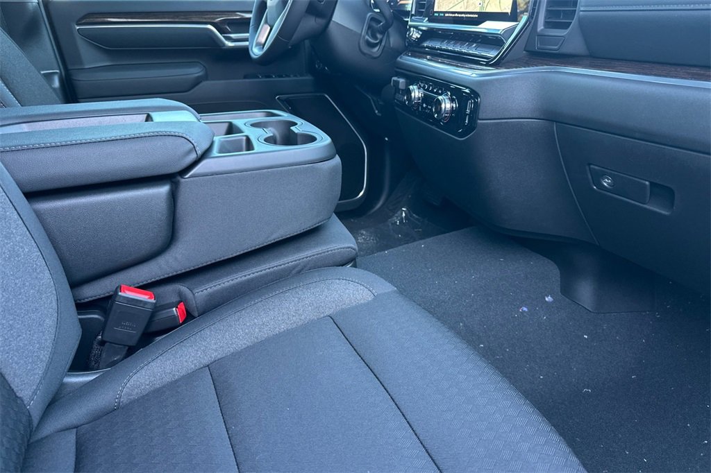 New 2026 GMC Sierra 2500 SLE image 13