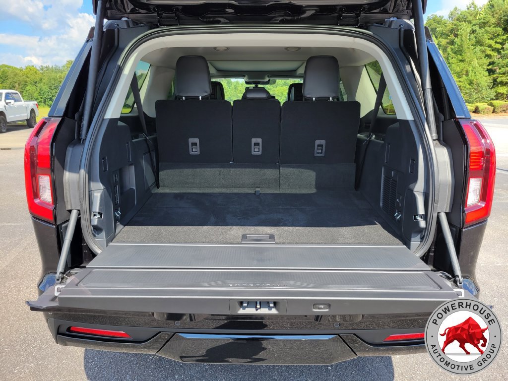 New 2027 Ford Expedition Max Platinum w/ Driver's Package RWD image 14
