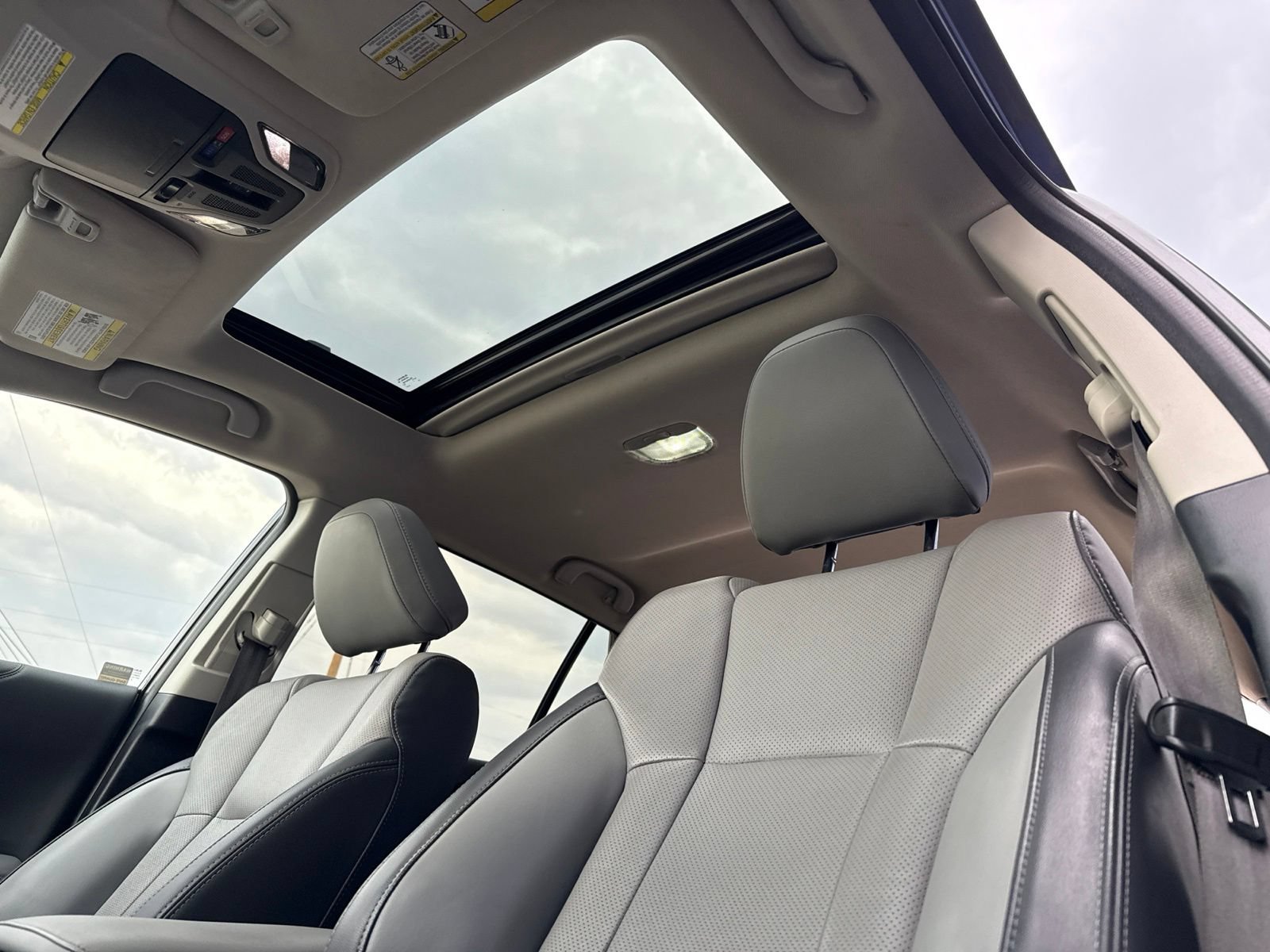 Used 2022 Subaru Outback Limited AWD/4WD image 18
