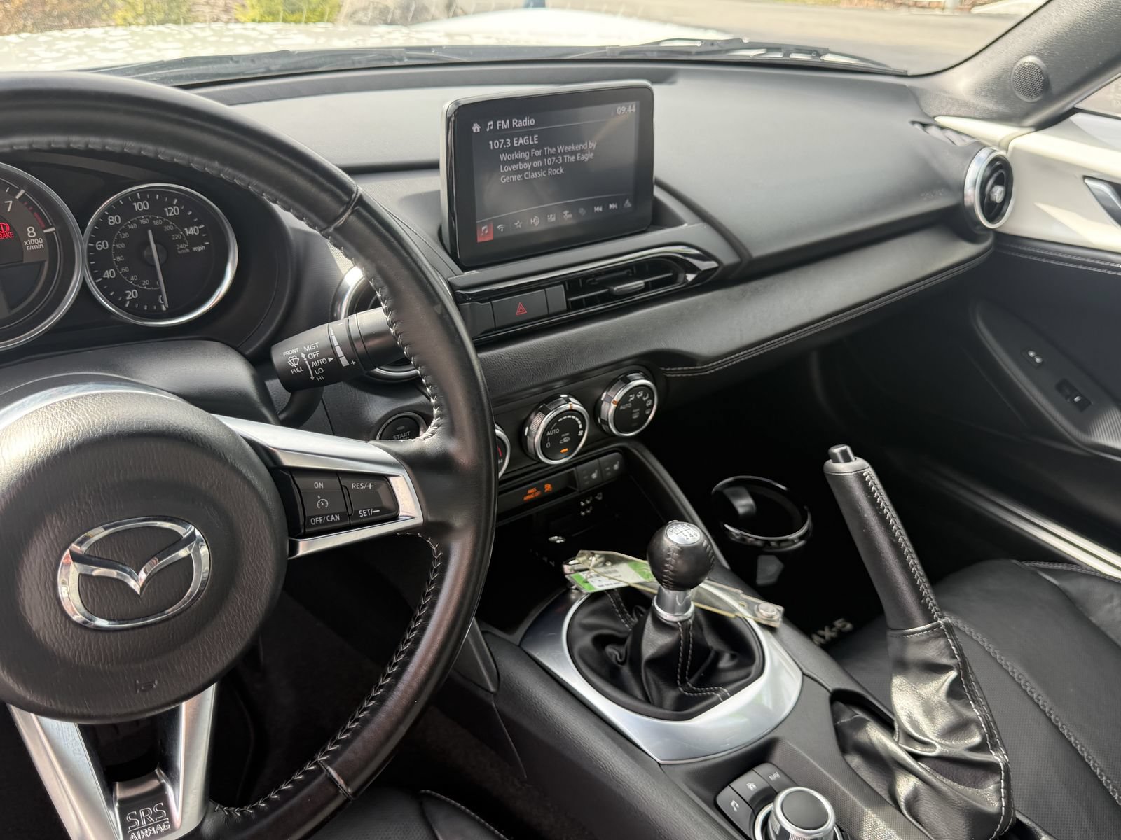 Used 2021 MAZDA MX-5 Miata RF Grand Touring RWD image 18