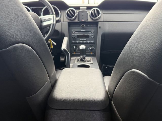 Used 2007 Ford Mustang GT Premium RWD image 8