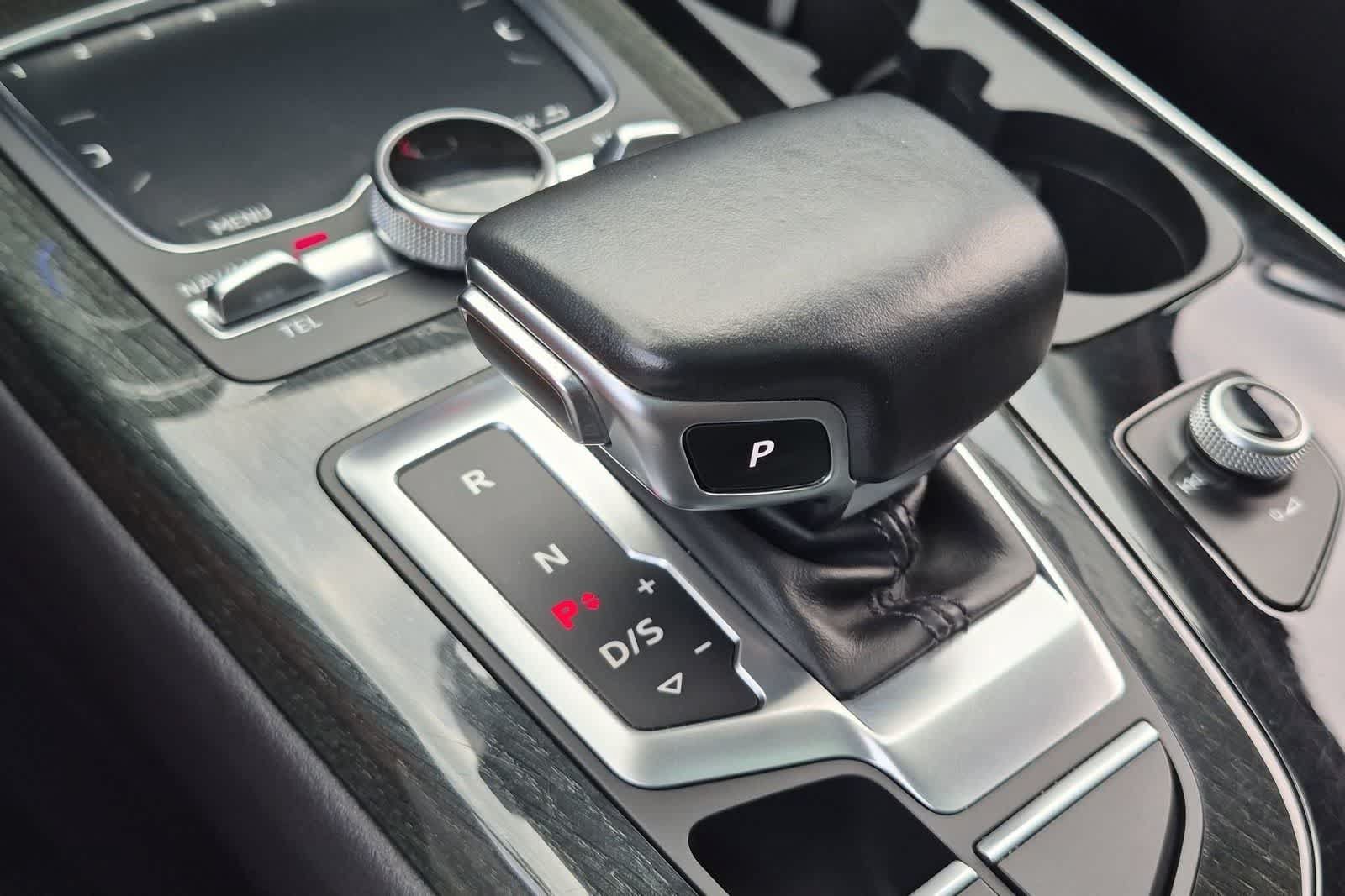 Used 2019 Audi Q7 3.0T Premium w/ Convenience Package AWD/4WD image 30