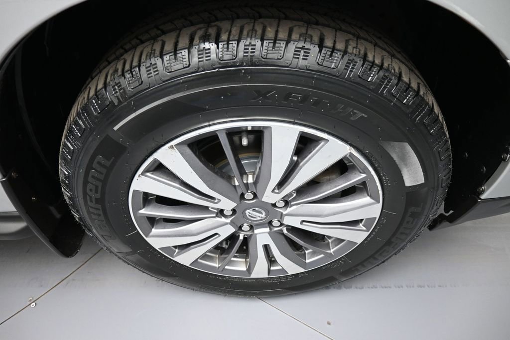 Used 2019 Nissan Pathfinder S AWD/4WD image 13