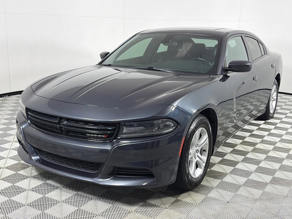 Used 2019 Dodge Charger SXT w/ Leather Interior Group image 10