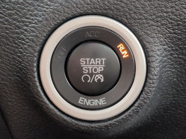 Used 2015 Dodge Challenger R/T Plus RWD image 28