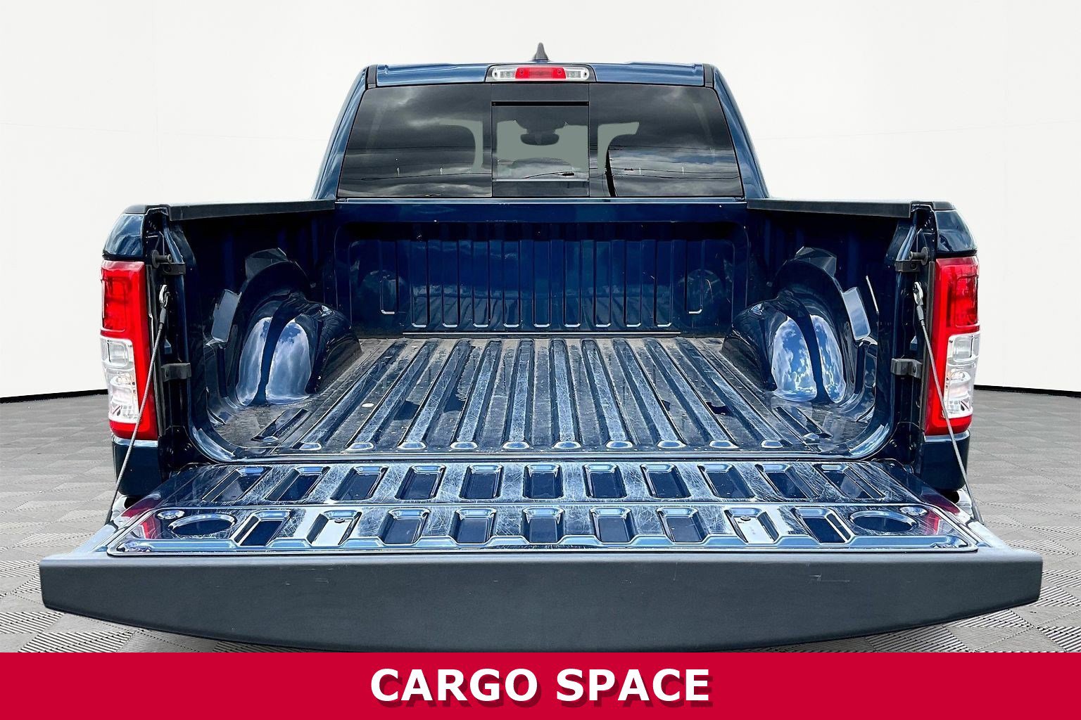 Used 2023 RAM 1500 Big Horn AWD/4WD image 7