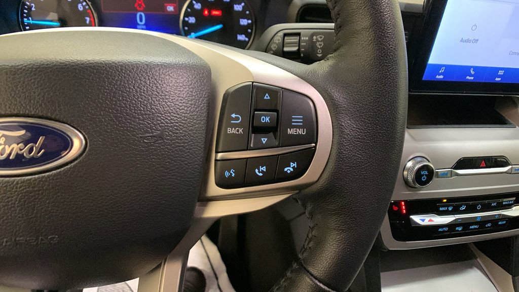 Certified 2023 Ford Explorer XLT image 35