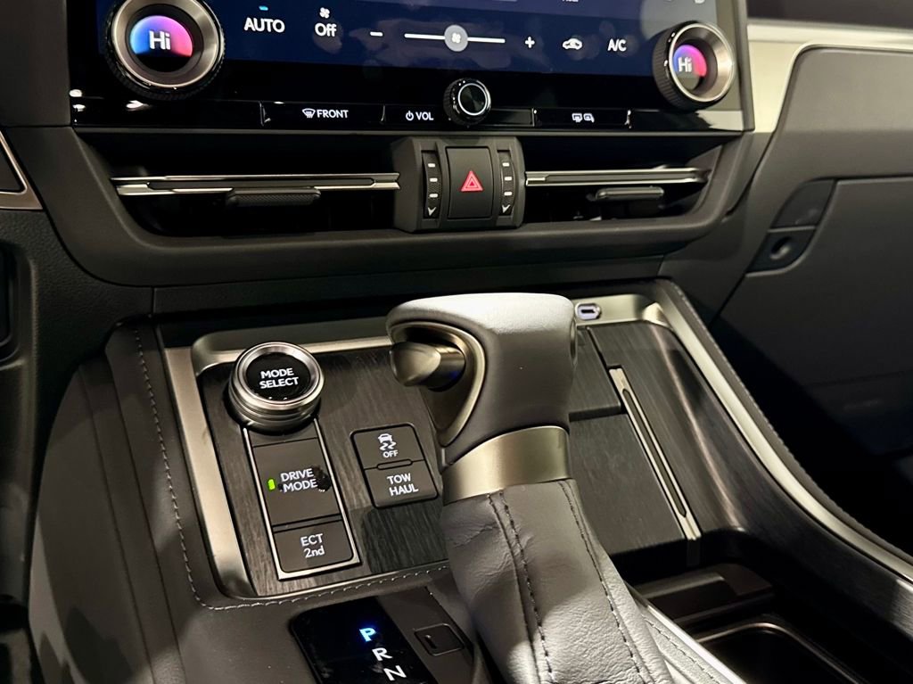 Used 2025 Lexus GX 550 image 20