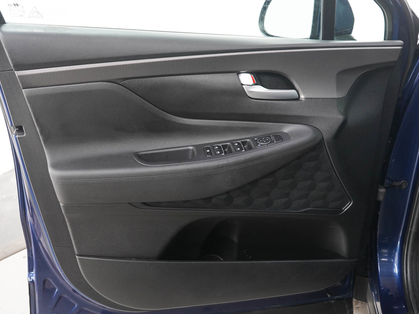 Used 2020 Hyundai Santa Fe SE AWD/4WD image 19