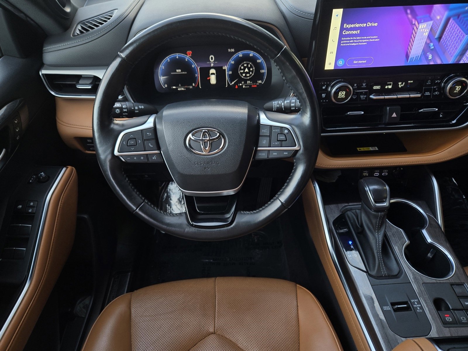 Used 2023 Toyota Highlander Platinum image 13