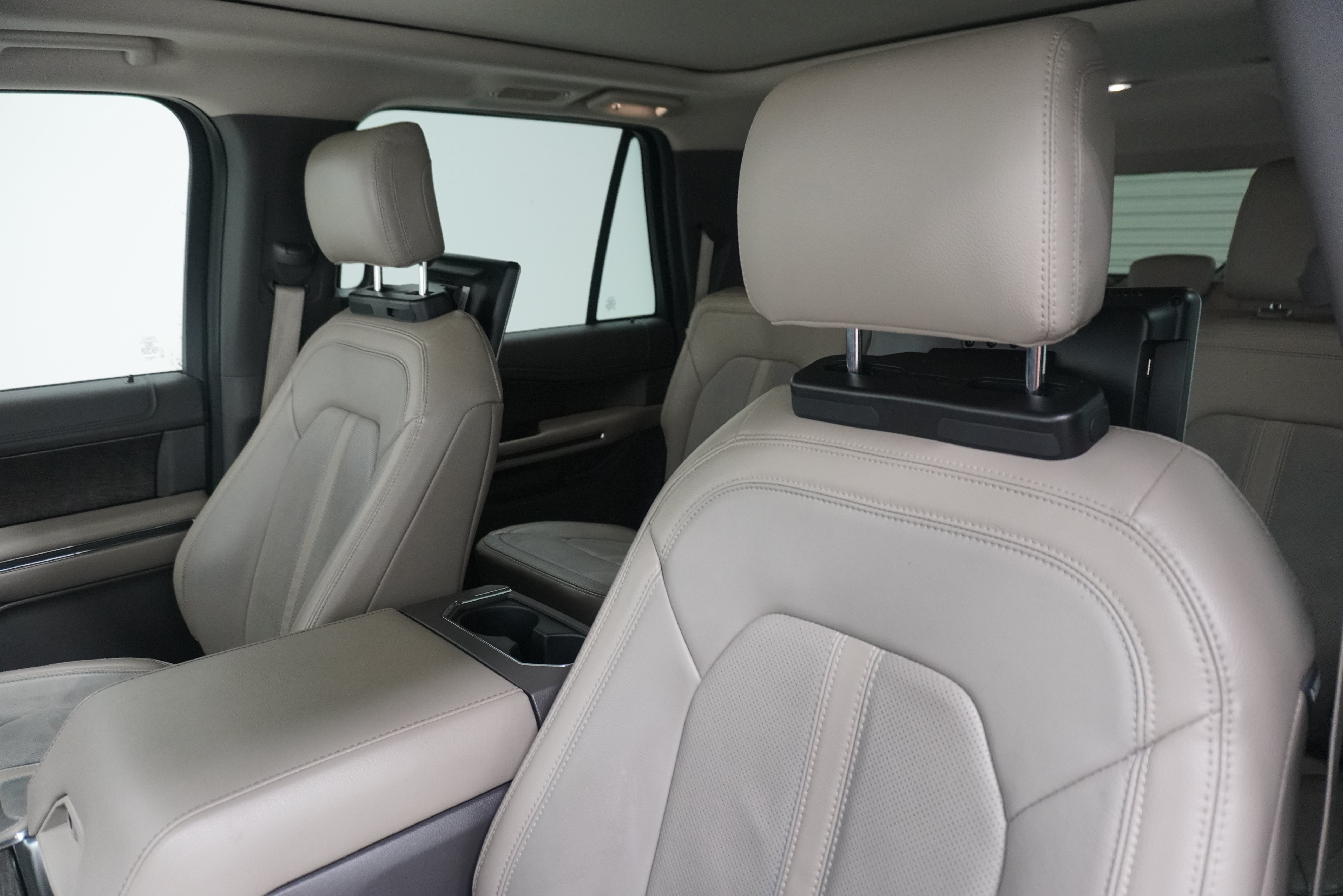 Used 2020 Ford Expedition Max Limited RWD image 11