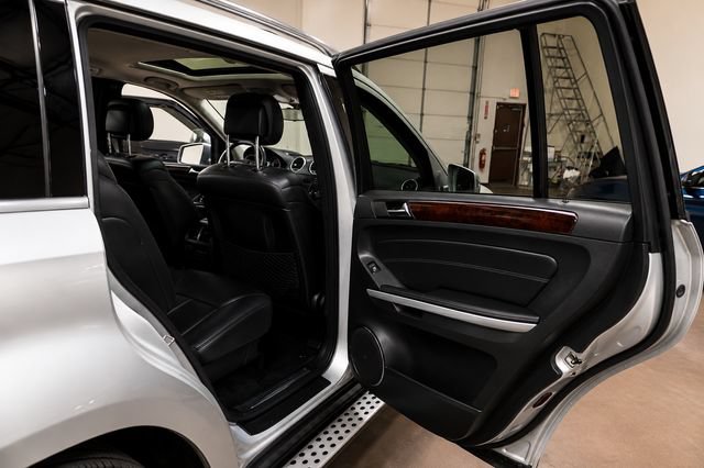 Used 2011 Mercedes-Benz GL 450 4MATIC image 26