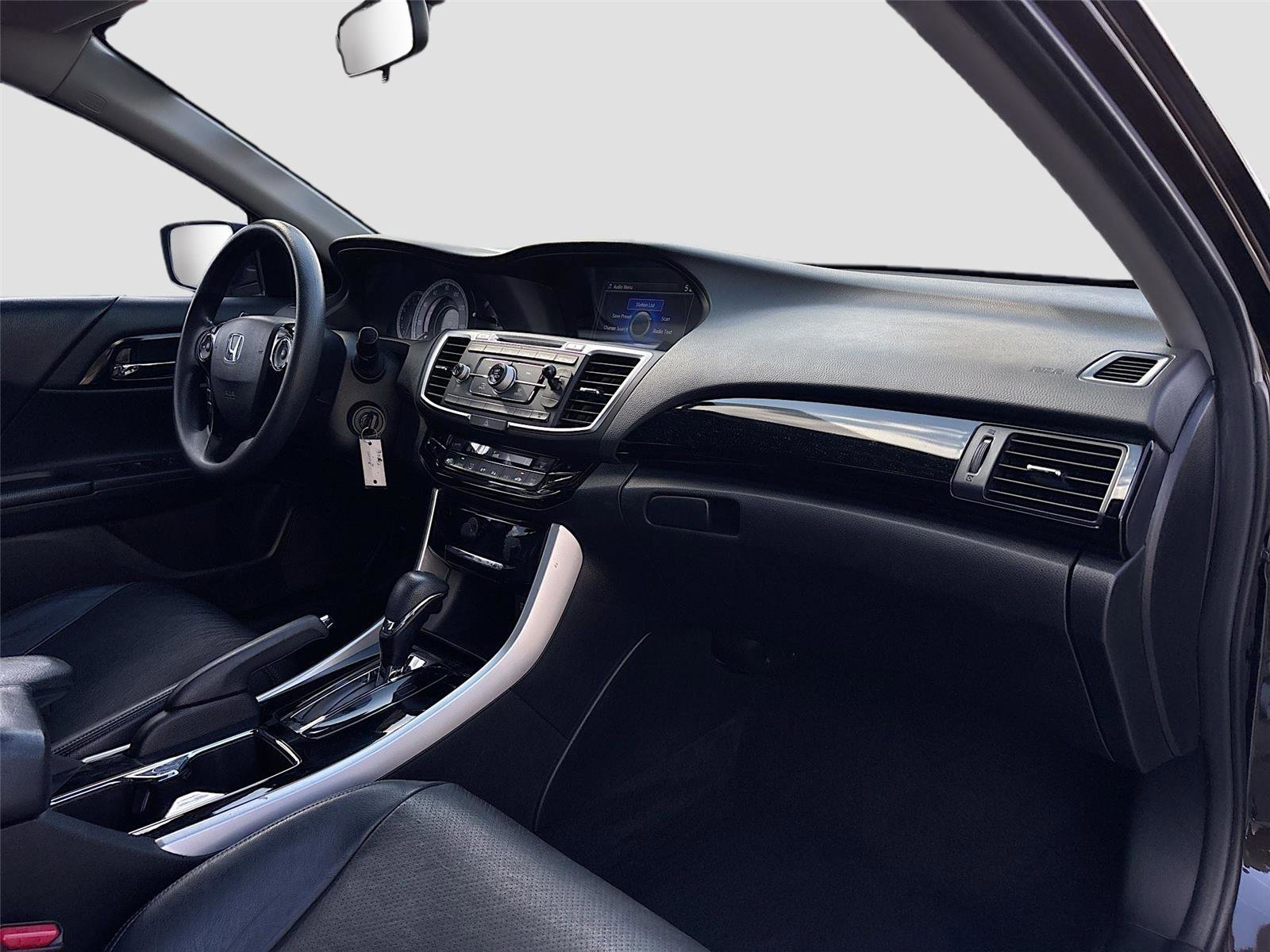 Used 2016 Honda Accord LX image 30