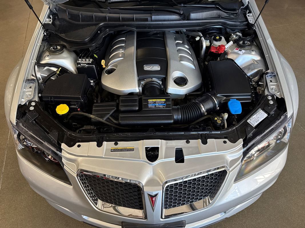 Used 2009 Pontiac G8 GXP image 9