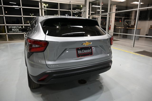 New 2026 Chevrolet Trax LS image 6