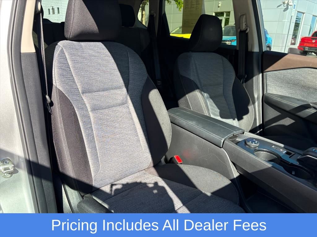 Certified 2023 Nissan Rogue SV AWD/4WD image 20