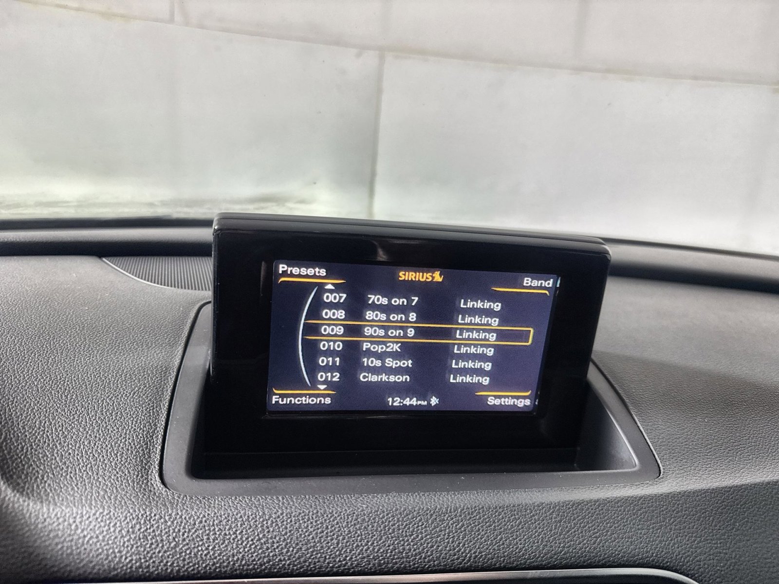 Used 2018 Audi Q3 2.0T Premium FWD image 18