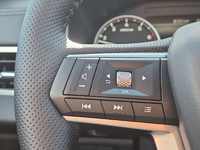 New 2026 Mitsubishi Outlander LE FWD image 18