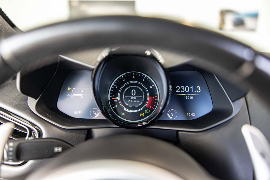 Used 2019 Aston Martin V8 Vantage Coupe RWD image 21