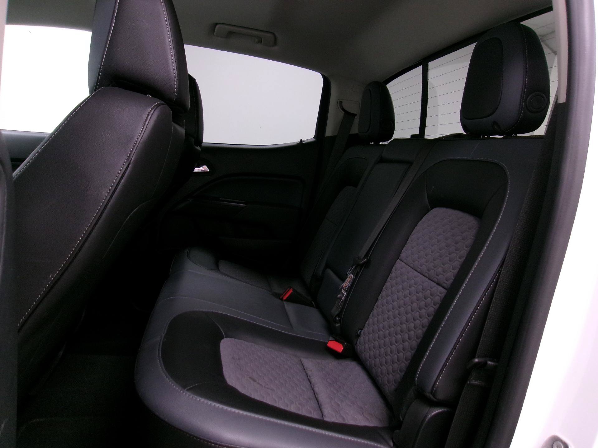 Used 2022 Chevrolet Colorado Z71 AWD/4WD image 8