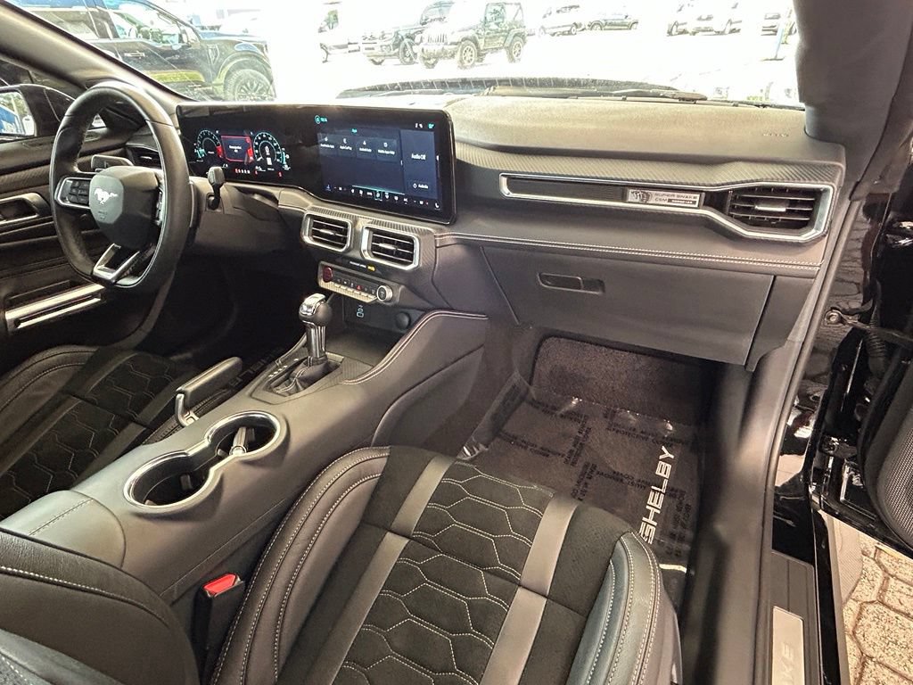 Used 2025 Ford Mustang GT Premium w/ GT Performance Package RWD image 27