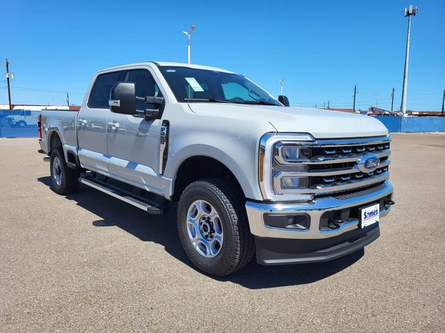 New 2026 Ford F250 XLT w/ XLT Premium Package AWD/4WD image 17