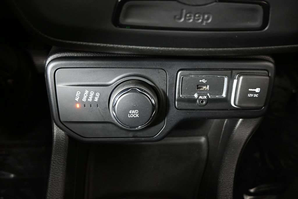 Used 2018 Jeep Renegade Sport w/ Power & Air Group AWD/4WD image 30