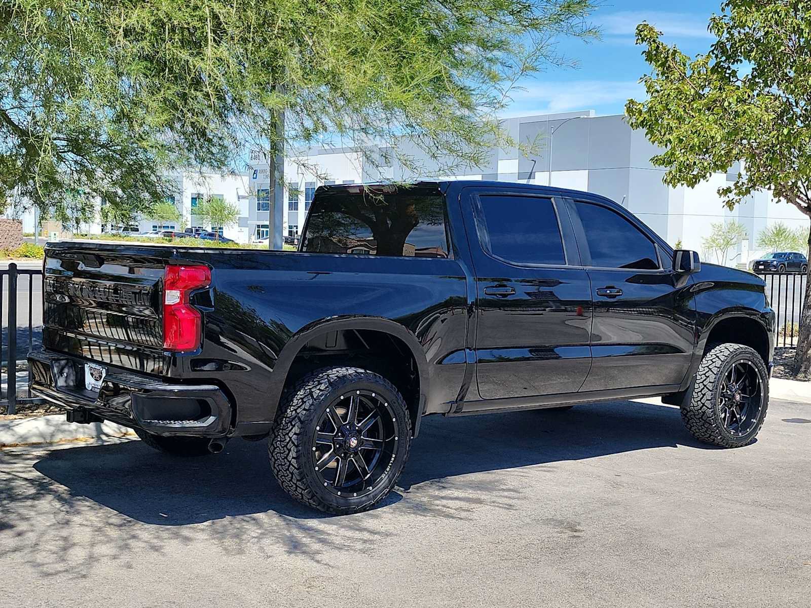 Used 2022 Chevrolet Silverado 1500 RST AWD/4WD image 8