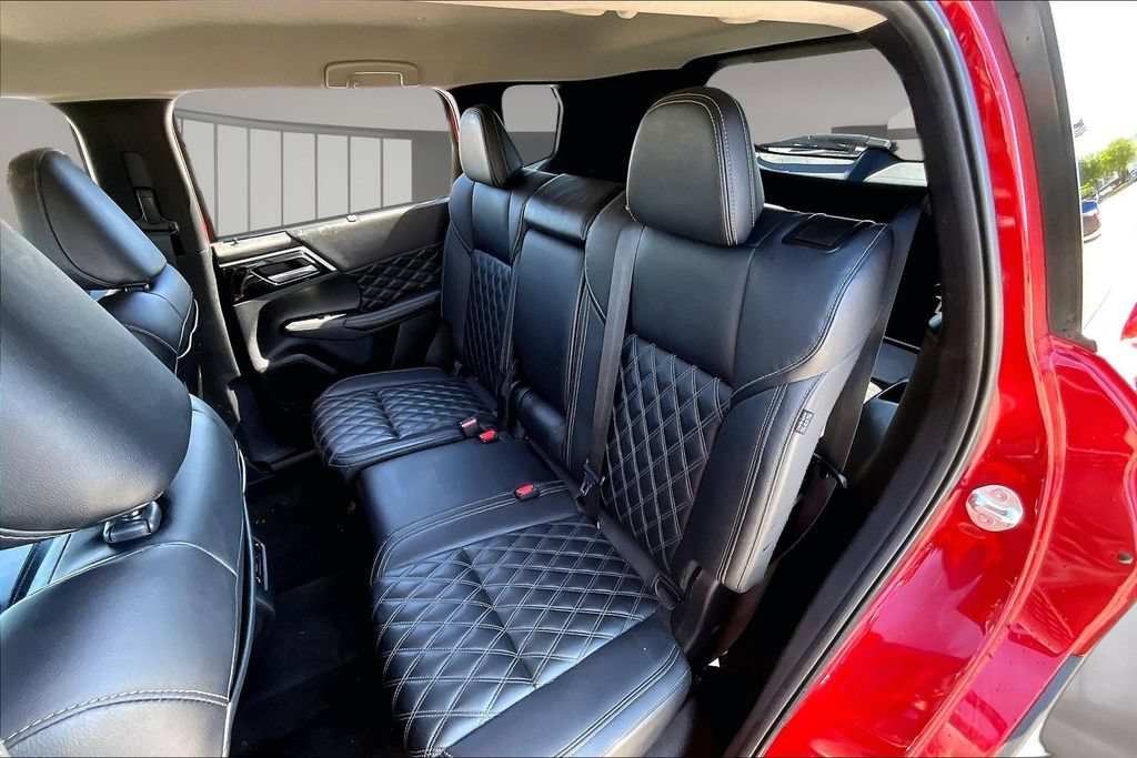 Used 2024 Mitsubishi Outlander SEL FWD image 25