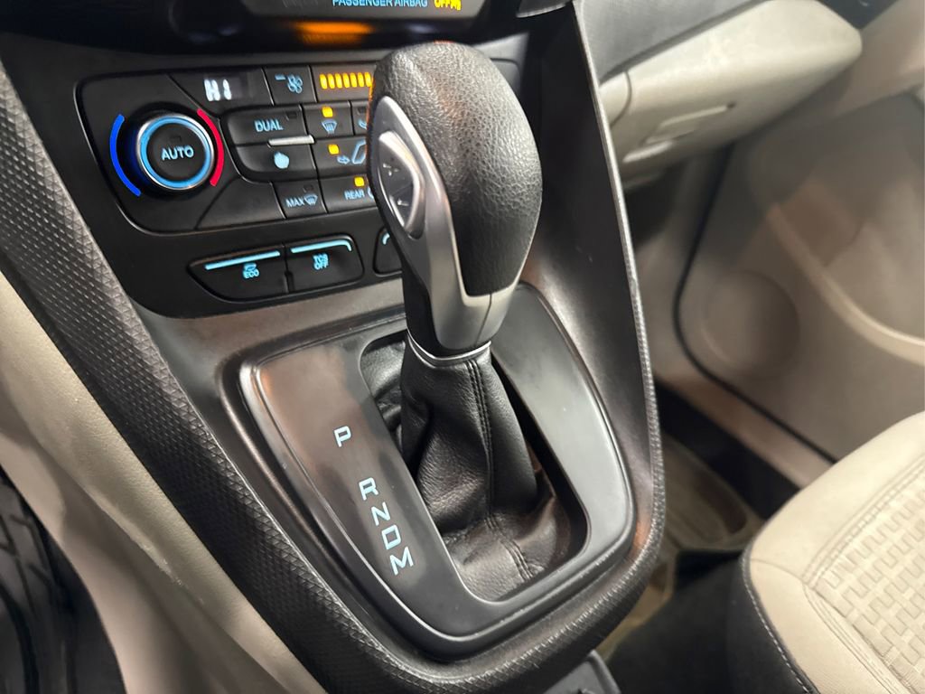Used 2019 Ford Transit Connect XLT image 27