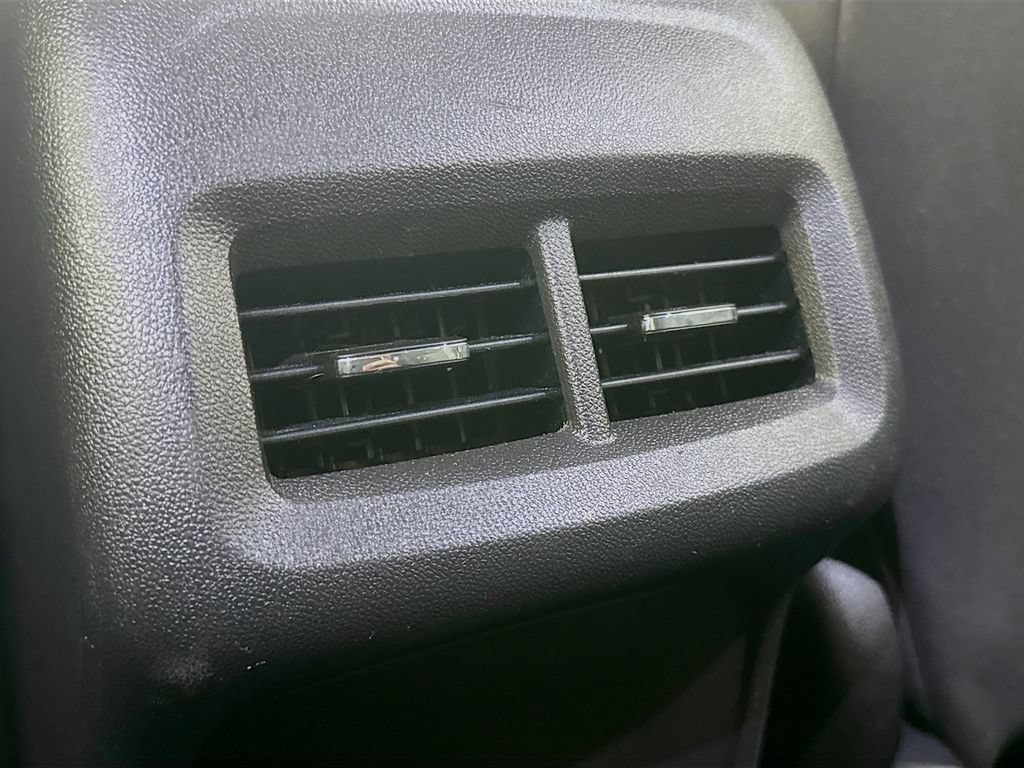 Used 2019 Chevrolet Equinox LT AWD/4WD image 29