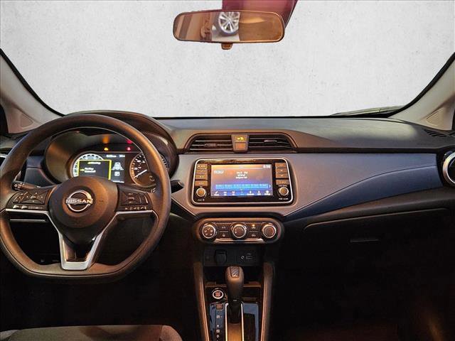Used 2025 Nissan Versa SV image 18