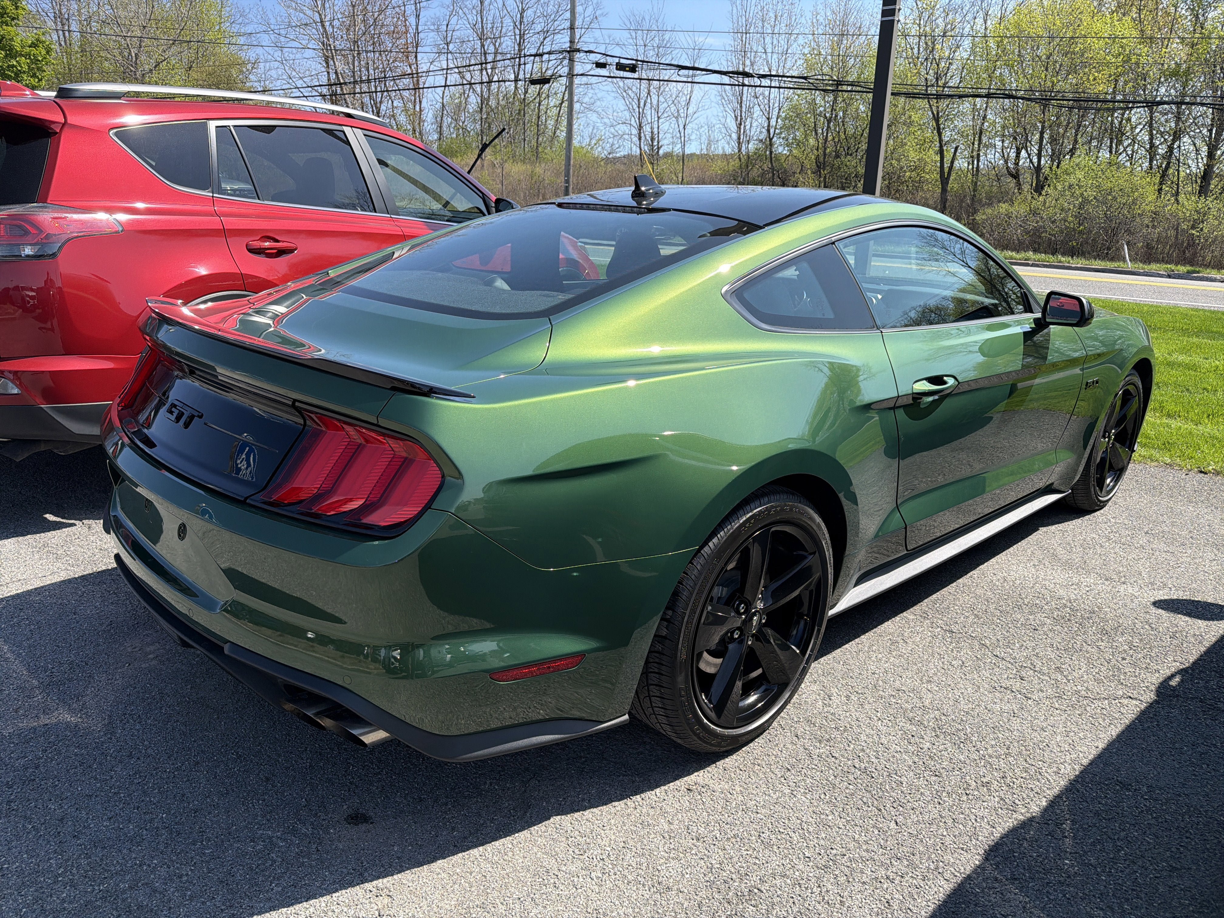 Used 2022 Ford Mustang GT Premium w/ Black Accent Package RWD image 7