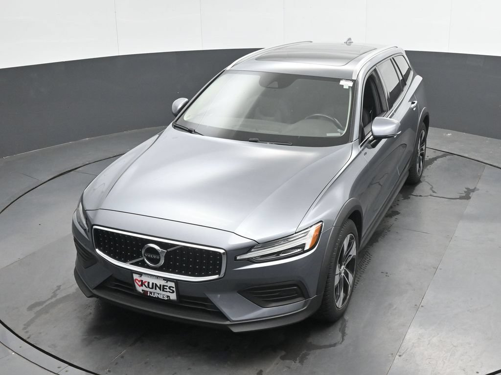 Used 2020 Volvo V60 T5 Cross Country w/ Protection Package AWD/4WD image 18