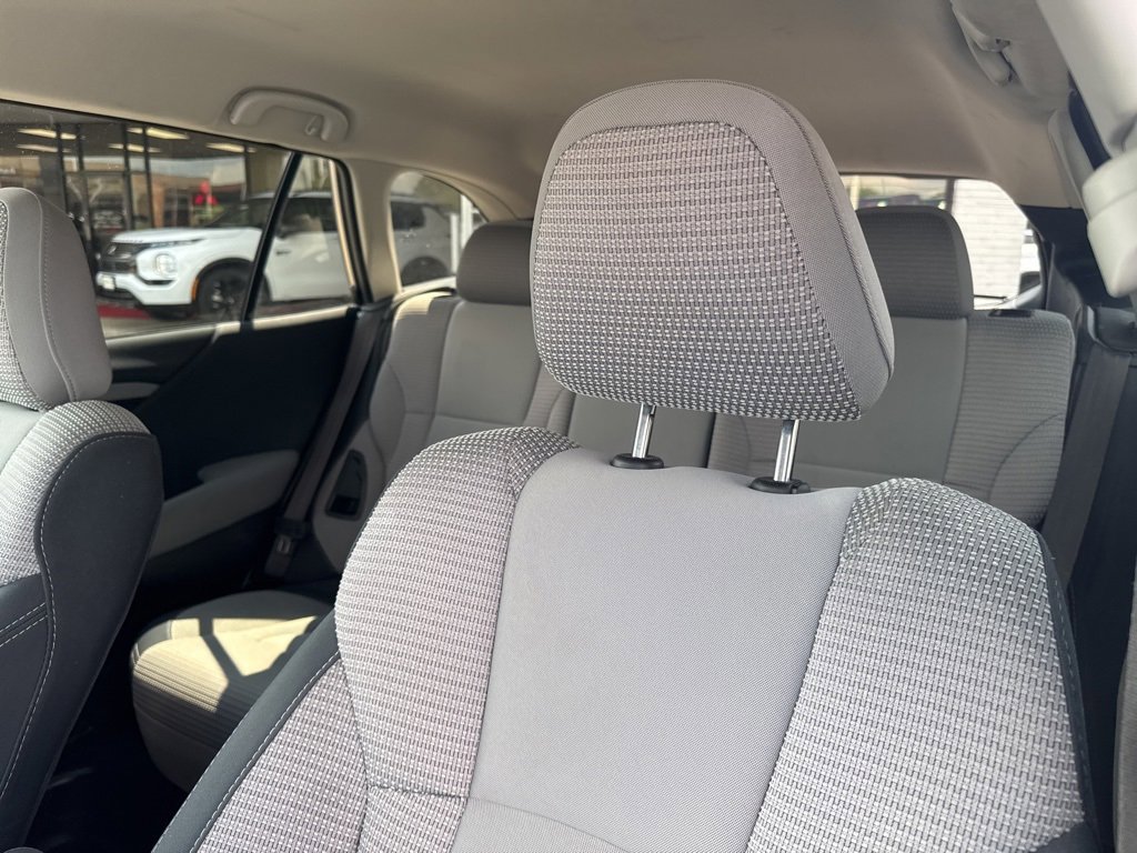 Used 2022 Subaru Outback Premium image 18