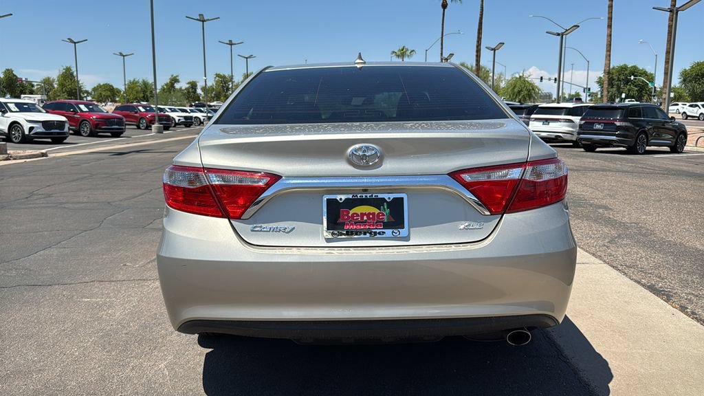 Used 2017 Toyota Camry XLE w/ Moonroof Package FWD image 28
