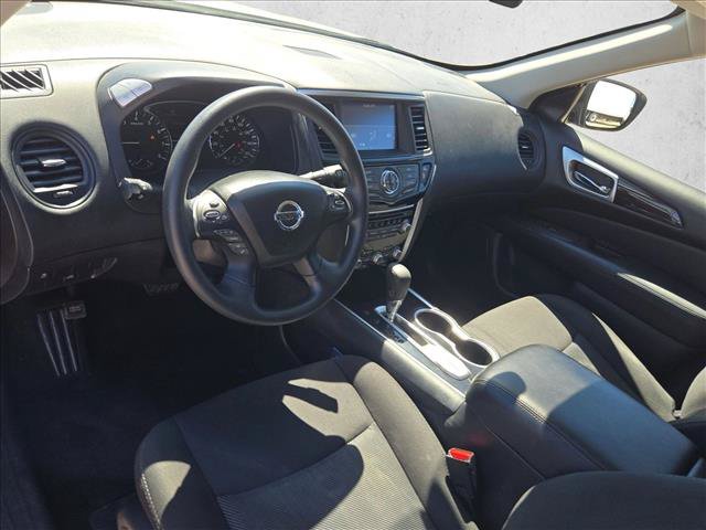 Used 2020 Nissan Pathfinder S FWD image 10