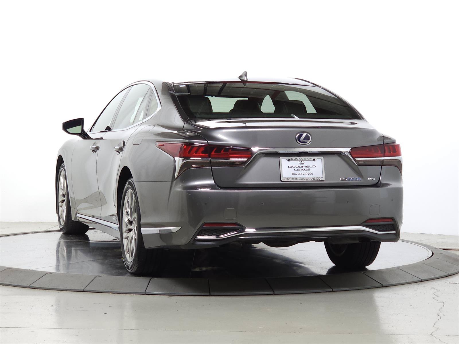 Used 2019 Lexus LS 500h AWD image 6