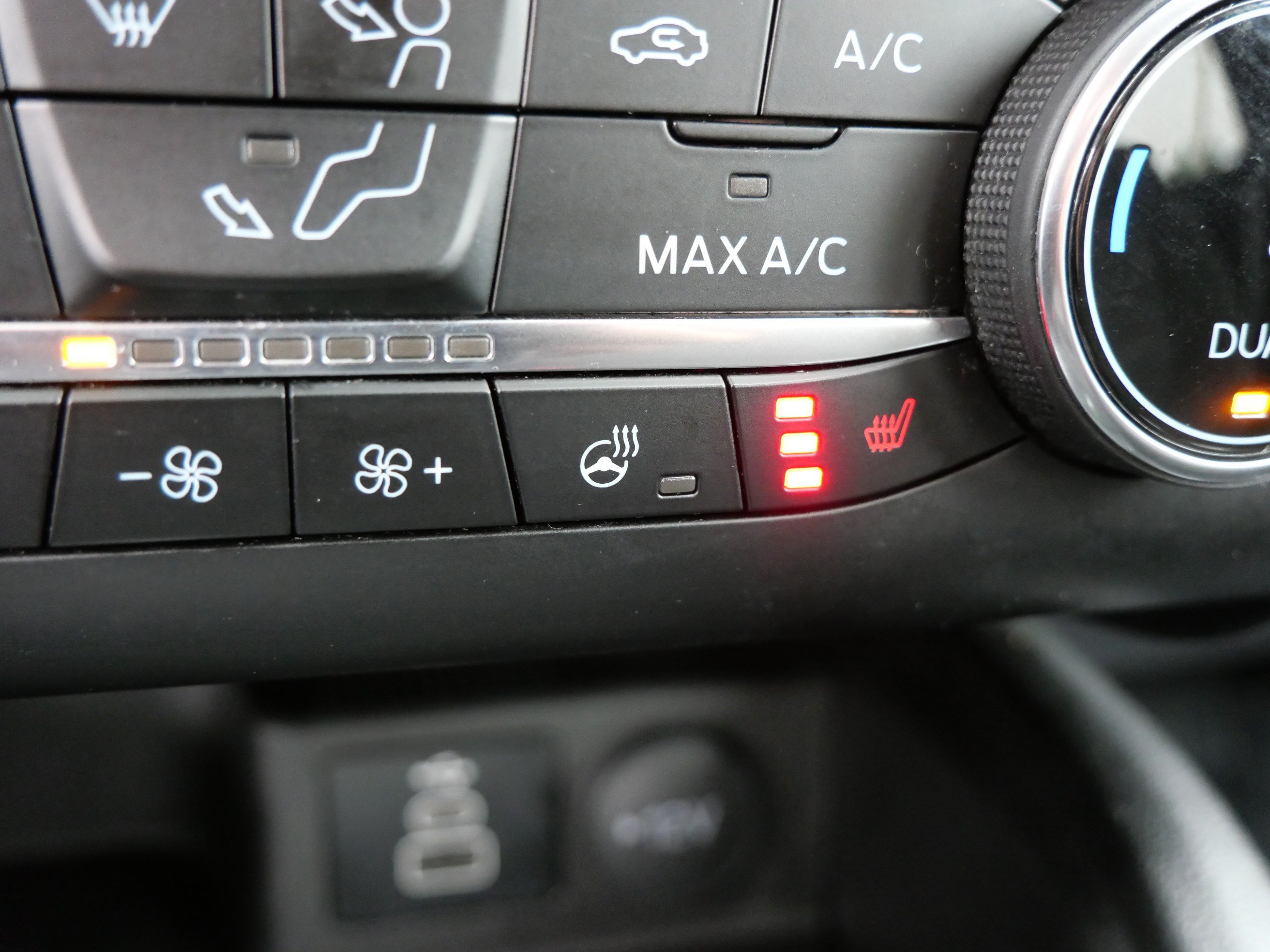 Used 2024 Ford Escape Active AWD/4WD image 32