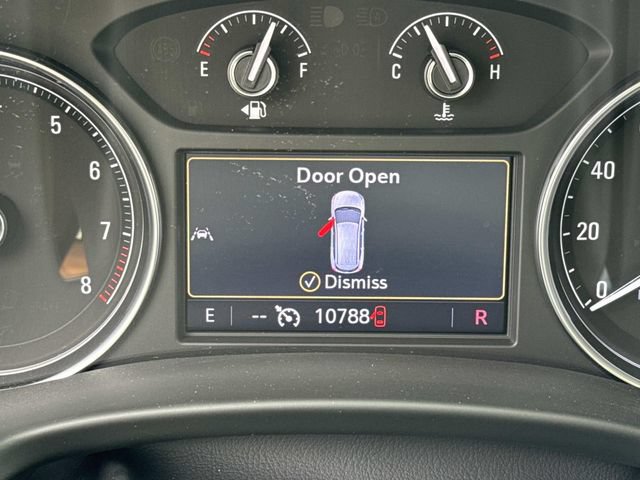 Used 2023 Buick Enclave Essence FWD image 26