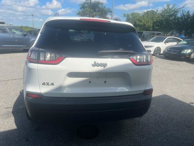 Used 2019 Jeep Cherokee Latitude Plus w/ Cold Weather Group AWD/4WD image 6