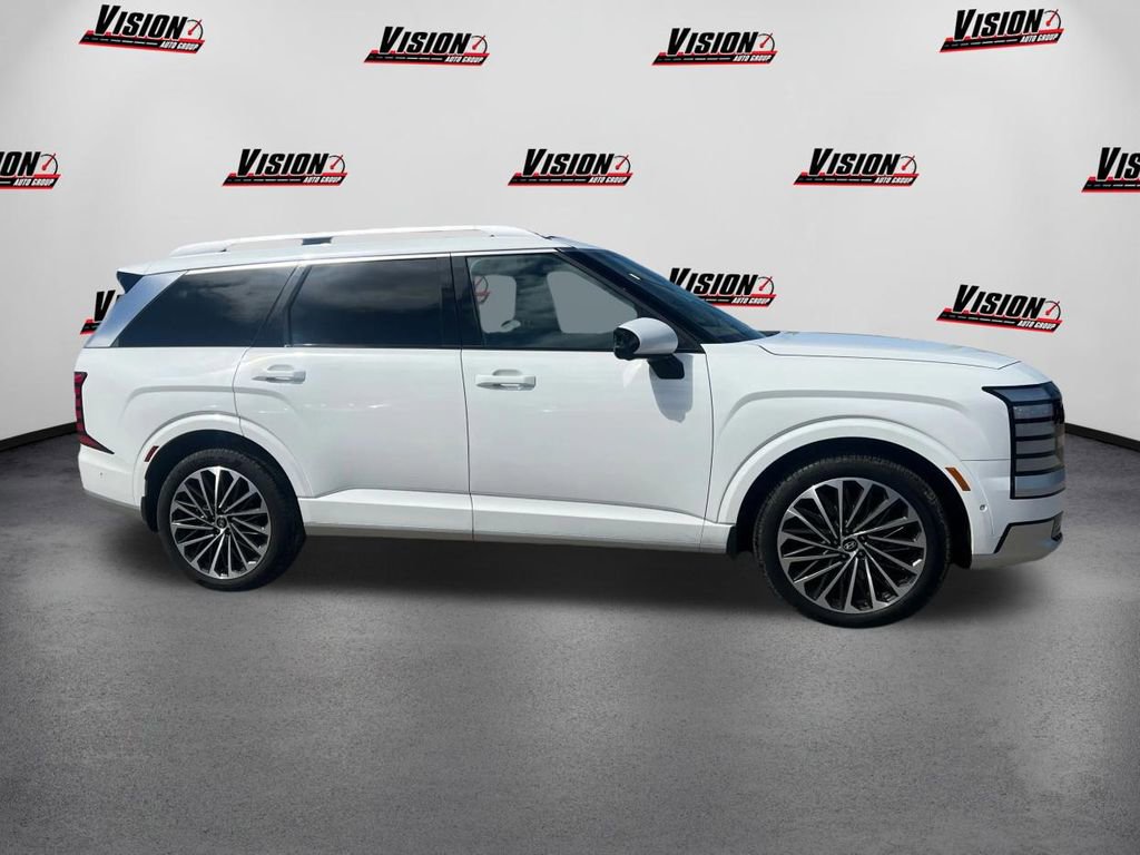 Used 2026 Hyundai Palisade Calligraphy image 4