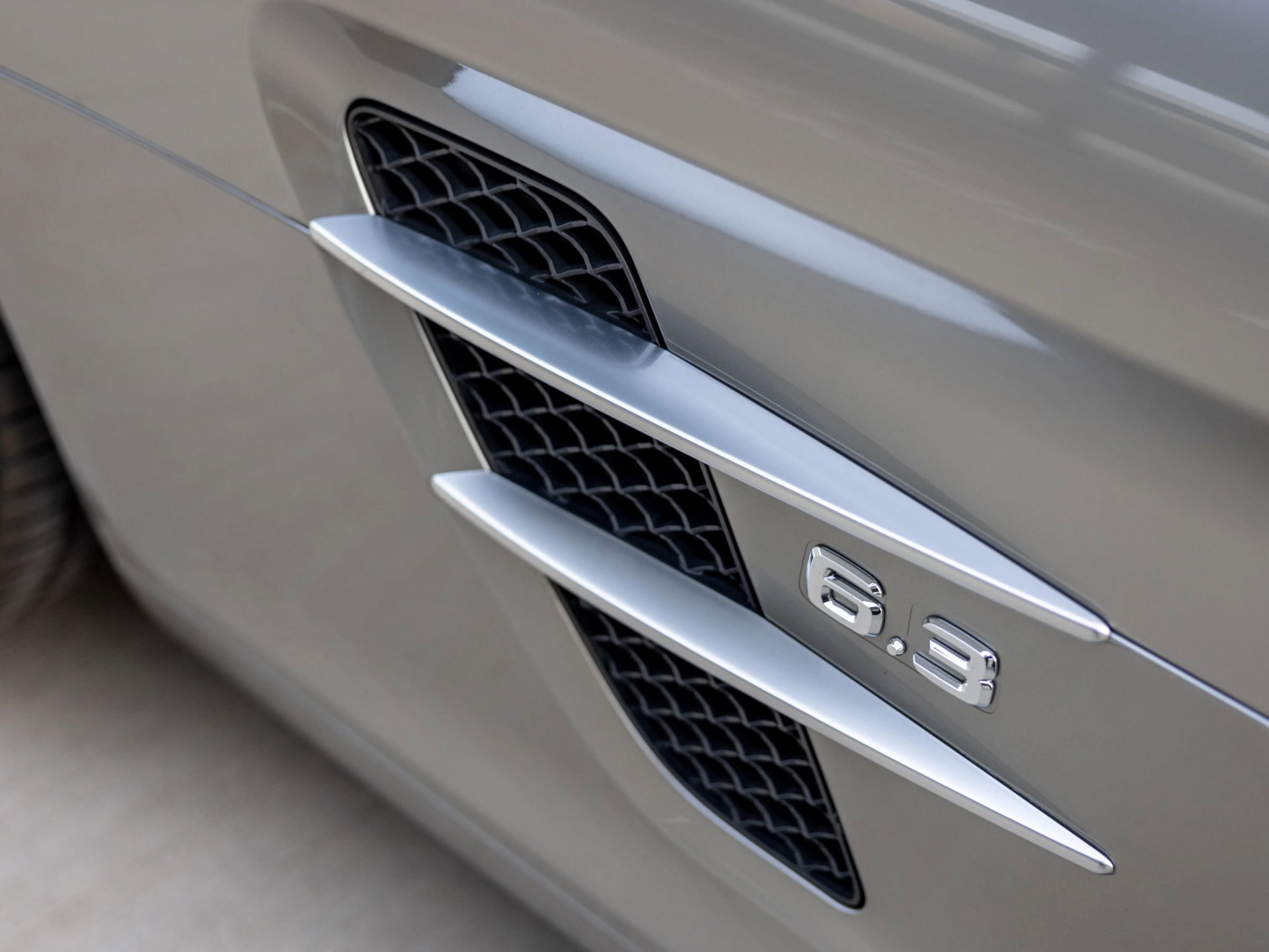 Used 2011 Mercedes-Benz SLS AMG Coupe image 38