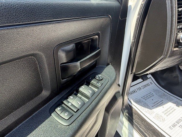 Used 2013 RAM 3500 Tradesman image 16