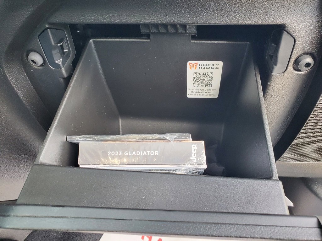 Used 2023 Jeep Gladiator Sport image 50