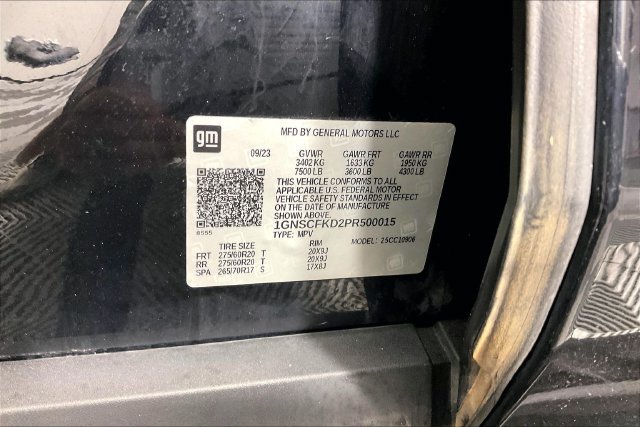 Used 2023 Chevrolet Suburban Premier RWD image 16
