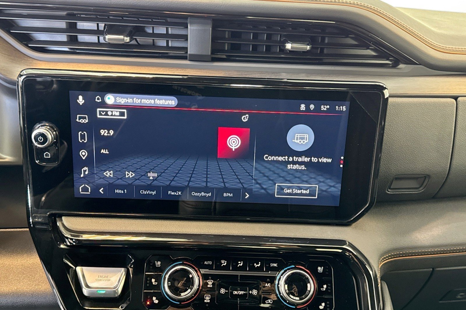 Used 2025 GMC Sierra 1500 AT4 image 15