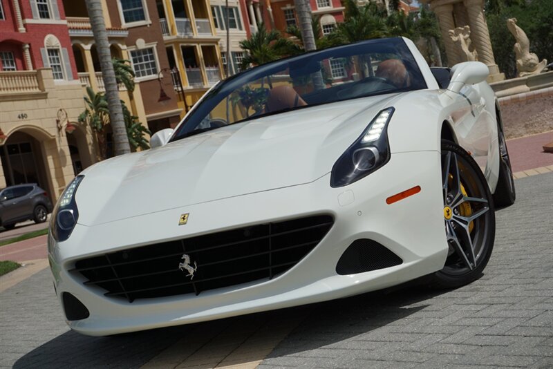Used 2017 Ferrari California T RWD image 67