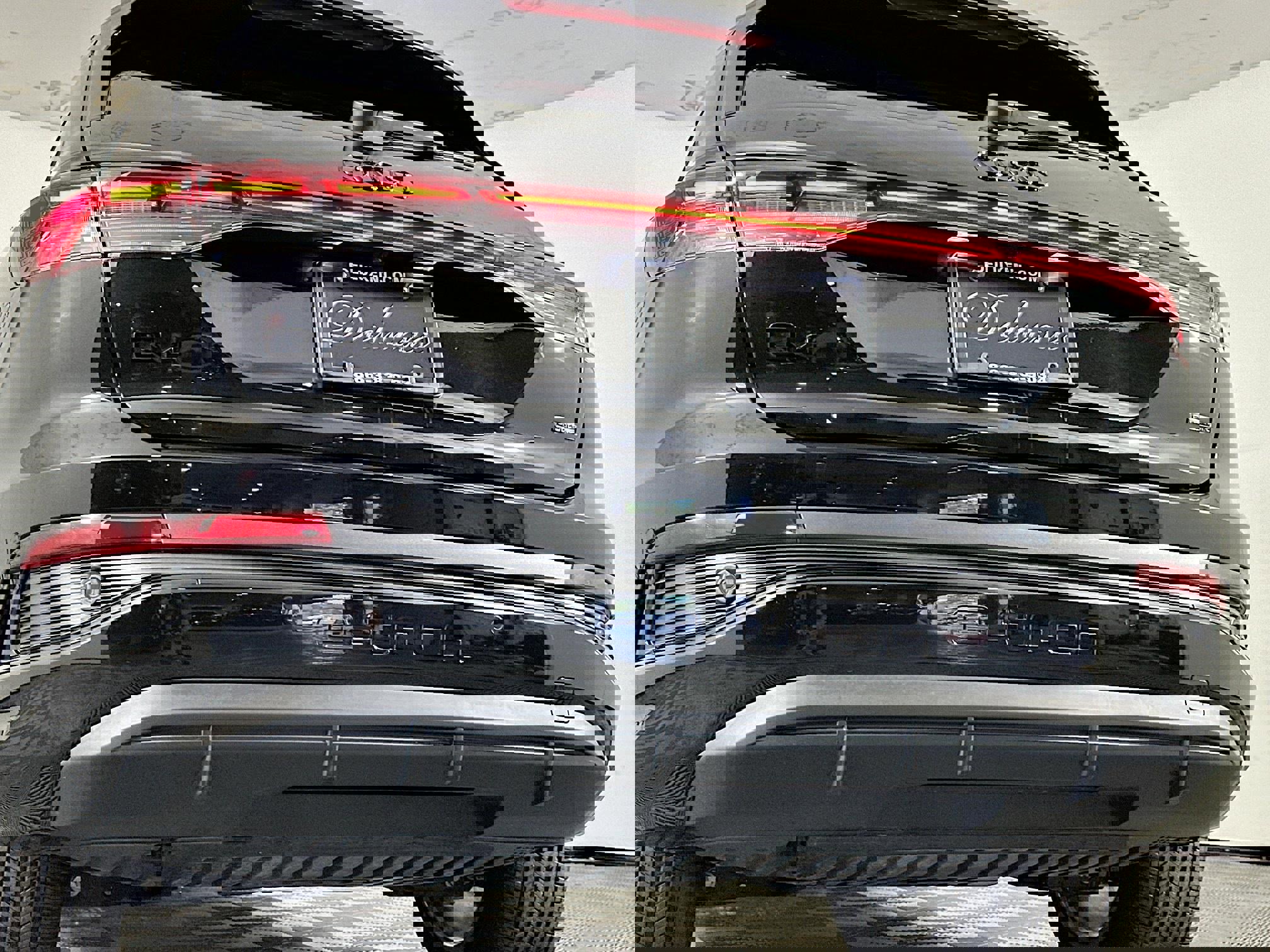 Used 2024 Audi Q4 e-tron Premium Plus w/ Premium Plus image 26