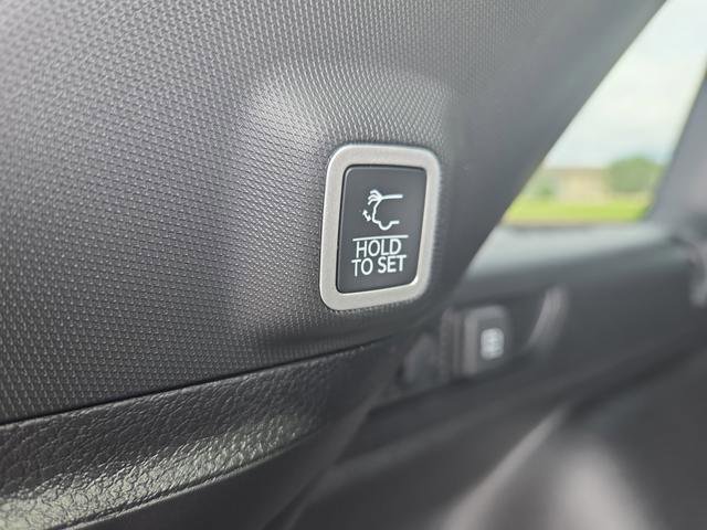 New 2025 Jeep Grand Cherokee Altitude image 15